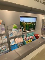 -唯儿诺儿童医院·儿科·眼科·口腔(海岸城店)