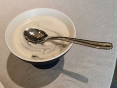 芝麻布丁-新光酒家·河豚·海鲜·蟹料理(浦东店)