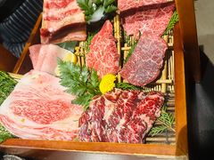 -山川小町·极番烧肉(新地假日广场店)