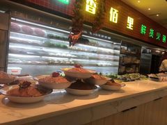-香佰里鲜货火锅(井研店)