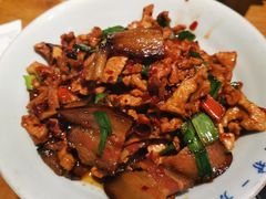 土萝卜干炒土腊肉-吃饭皇帝大土家民族菜(正大广场店)