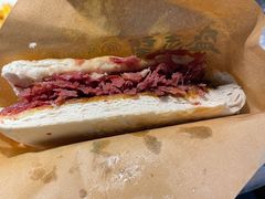 肉夹馍-清真盛志望麻酱酿皮·非遗老字号