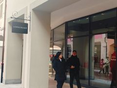 -Longchamp(佛罗伦萨小镇奥特莱斯店)