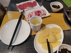 -四季喧黔味豆米火锅(万达广场店)
