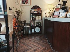 门口玄关-Café Monson