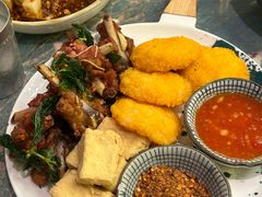 炸物拼盘-浩海火燒雲傣家菜(芮欧百货店)