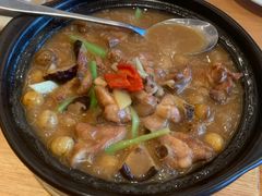 板栗焖走地鸡-临江酒店-中餐厅