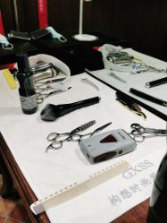 -构想时尚发型会所