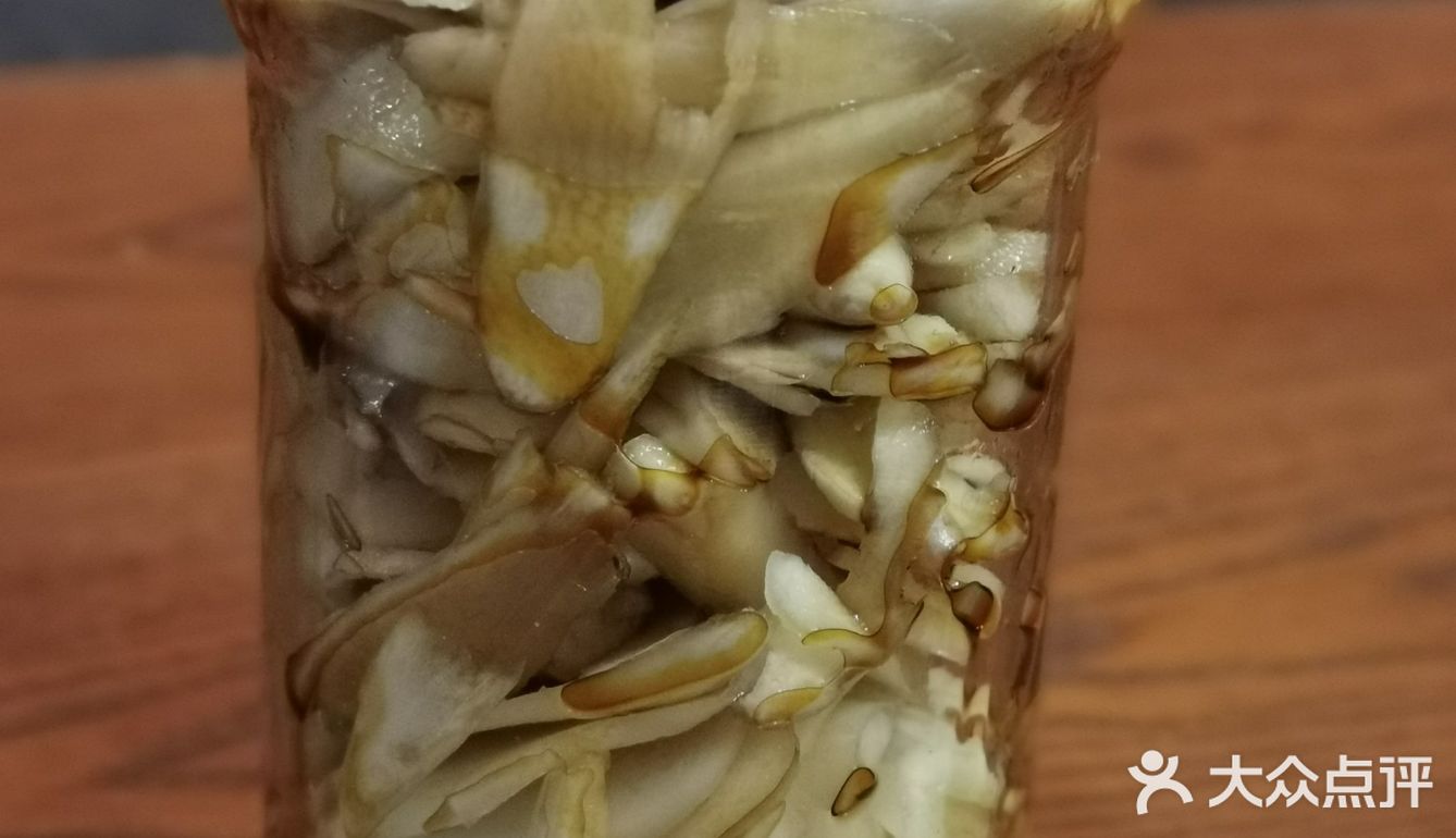 按酱油和醋1：1的比例