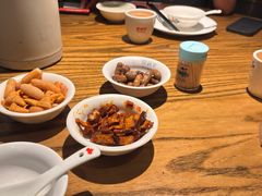 -爱碗亭·鲜炒湖南菜(壹城中心店)
