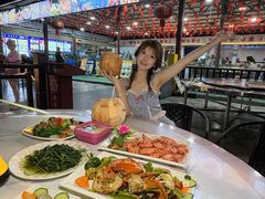 -潘先生平价海鲜城(神州半岛店)