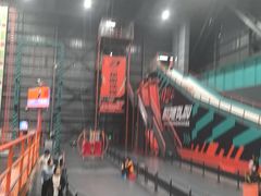 -极限PLAY运动娱乐新世界·团建派对潮玩休闲馆·室内蹦极高空游乐园