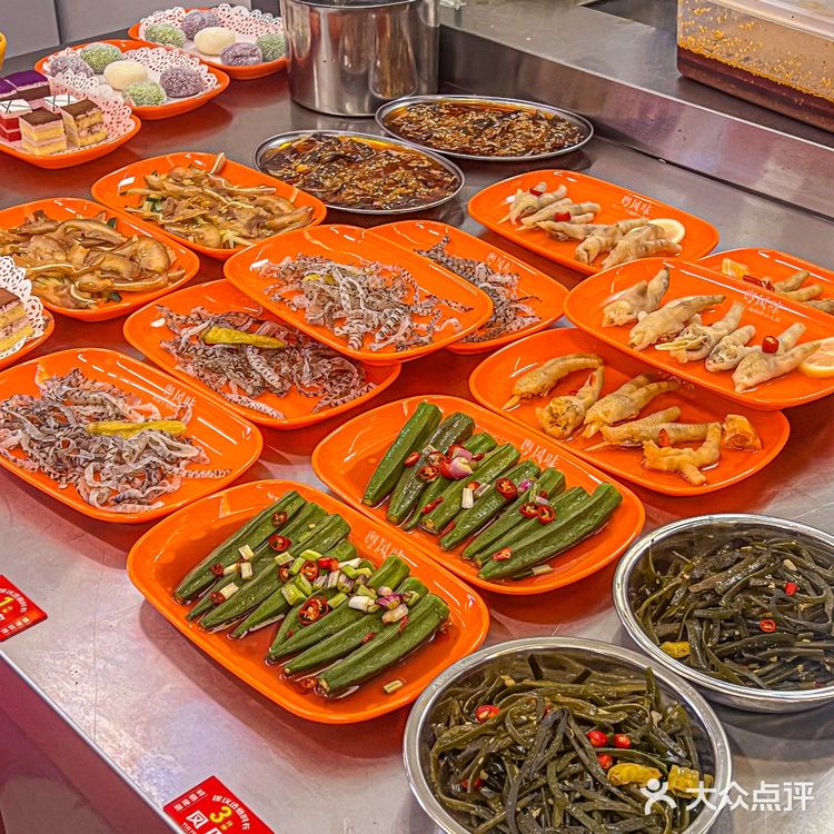 冬日温暖新姿食 | 排队也要吃的海鲜自助火锅！！