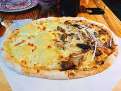 烤牛肉拼榴莲披萨-I HOLIC艾豪丽披萨(KKone店)