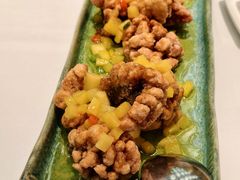 鳳梨冰梅醬鱔球-晶荷轩(香港迪士尼乐园酒店)