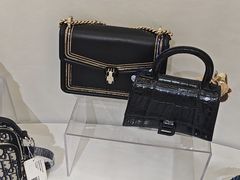 -六六奢品·vintage中古·回收二手奢侈品包包手表首饰(环球港店)