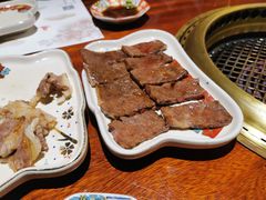 -肉魁屋·烧肉·烧鸟·酒场(高新店)
