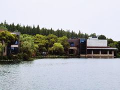 -上海怡沁园度假酒店