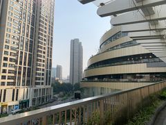 -瑞虹新天地月亮湾