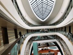 -上海滴水湖皇冠假日酒店