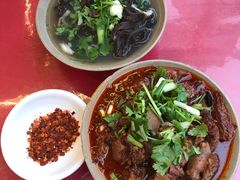 -谢老五跷脚牛肉·非遗传承店