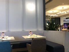 -港丽餐厅(高德置地店)