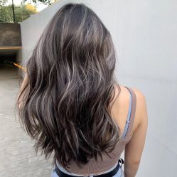 -HAIR CORNER