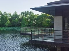 -上海怡沁园度假酒店