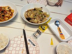 -阿瓦山寨·湘菜现炒·剁椒鱼头王(咸阳总店)