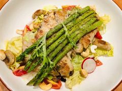 香煎鸡肉芦笋沙拉-POKEE VIA&Brunch·维娅(重庆来福士店)