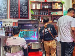 -蚝堡海鲜·威海菜·海肠捞饭·烧烤·亚洲吃蚝公司(幸福门店)