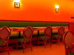 等位区-萨莉亚意式餐厅(鸿大广场店)