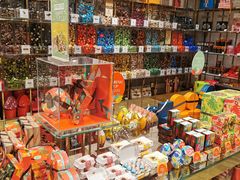 零售区-VENCHI 闻绮(北京国贸商城店)