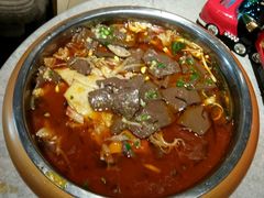 毛血旺-大食代美食广场(迪士尼小镇店)