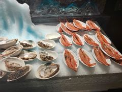 -雍容荟帝王蟹活龙虾展台自助(IFS黑金店)