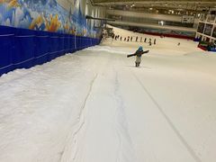 -乔波室内滑雪场