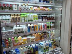 -来伊份(我格广场武宁路店)