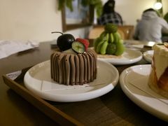 酸樱桃巧克力慕斯-Ten Olives甜点