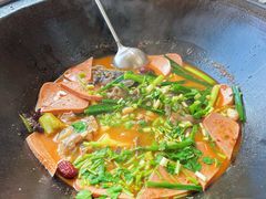 -老刘生态大鱼坊铁锅炖鱼(赛马场店)