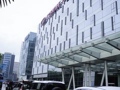 -广州花都皇冠假日酒店