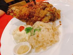 烤猪后肘-申德勒加油站西餐厅(日坛路总店)