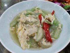 丝瓜炒鸡蛋-八张桌子(老店)