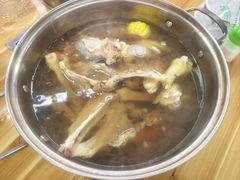 -大眼强五杯鹅·桑拿鸡煲