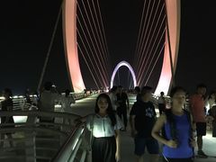 -南京眼步行桥