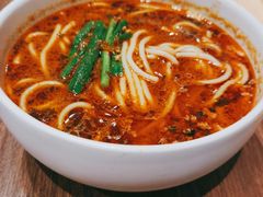小锅米线-云海肴云南菜(浦江欢乐颂店)