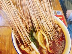 -拈签一笑黄牛肉辣卤串串