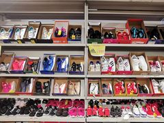 -鸿通城购物中心