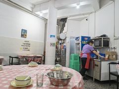 -洪霞餐馆