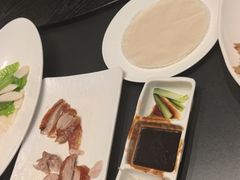 -艳阳天民俗村(公园路店)