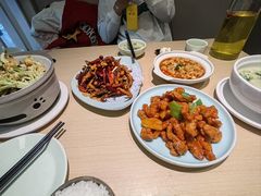 菠萝咕咾肉-吕氏疙瘩汤·海鲜新鲁菜(凯德mall新都心店)
